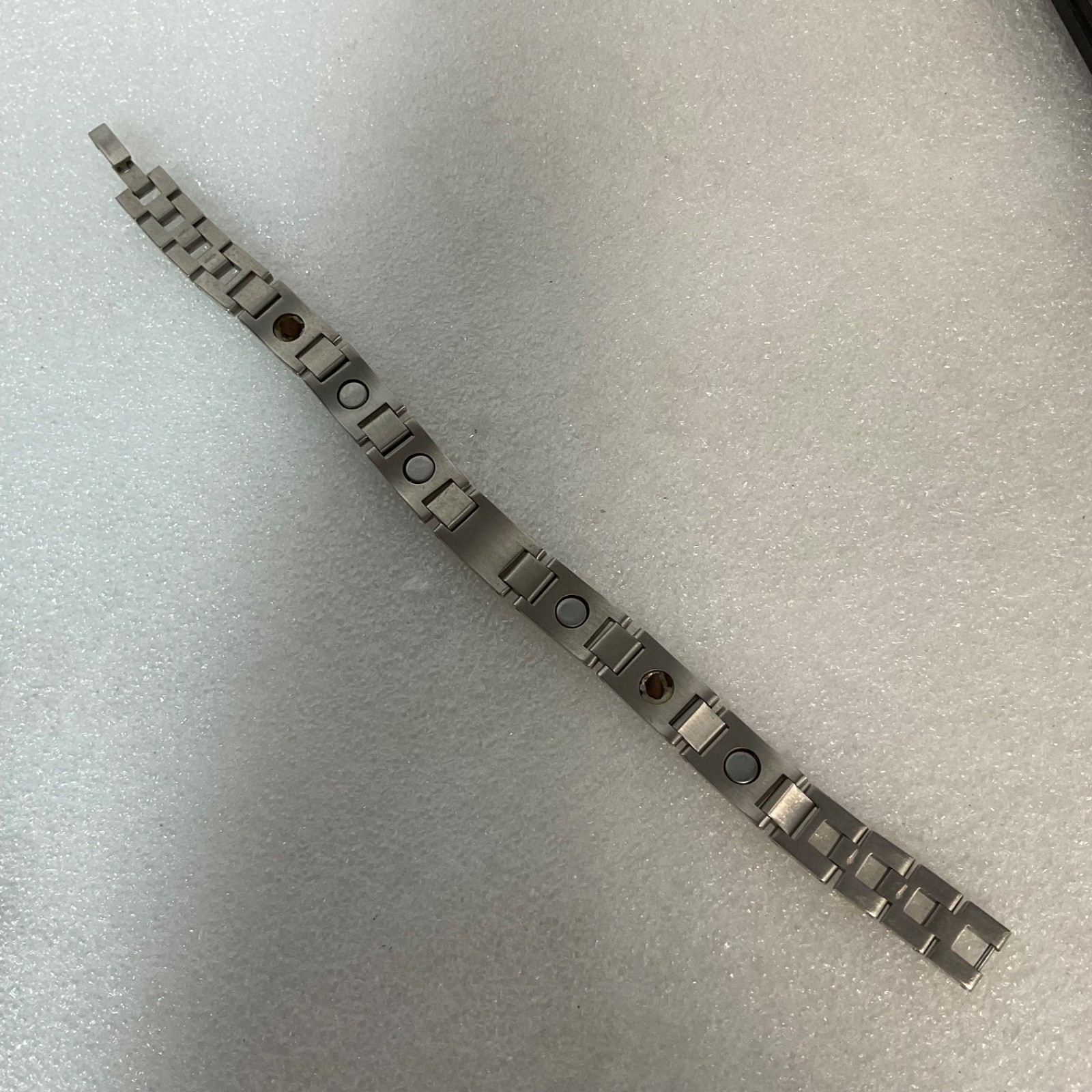 7.25in Magnetic Therapy Bracelet Stainless Steel Link 34.45g Missing Magnets - Image 2
