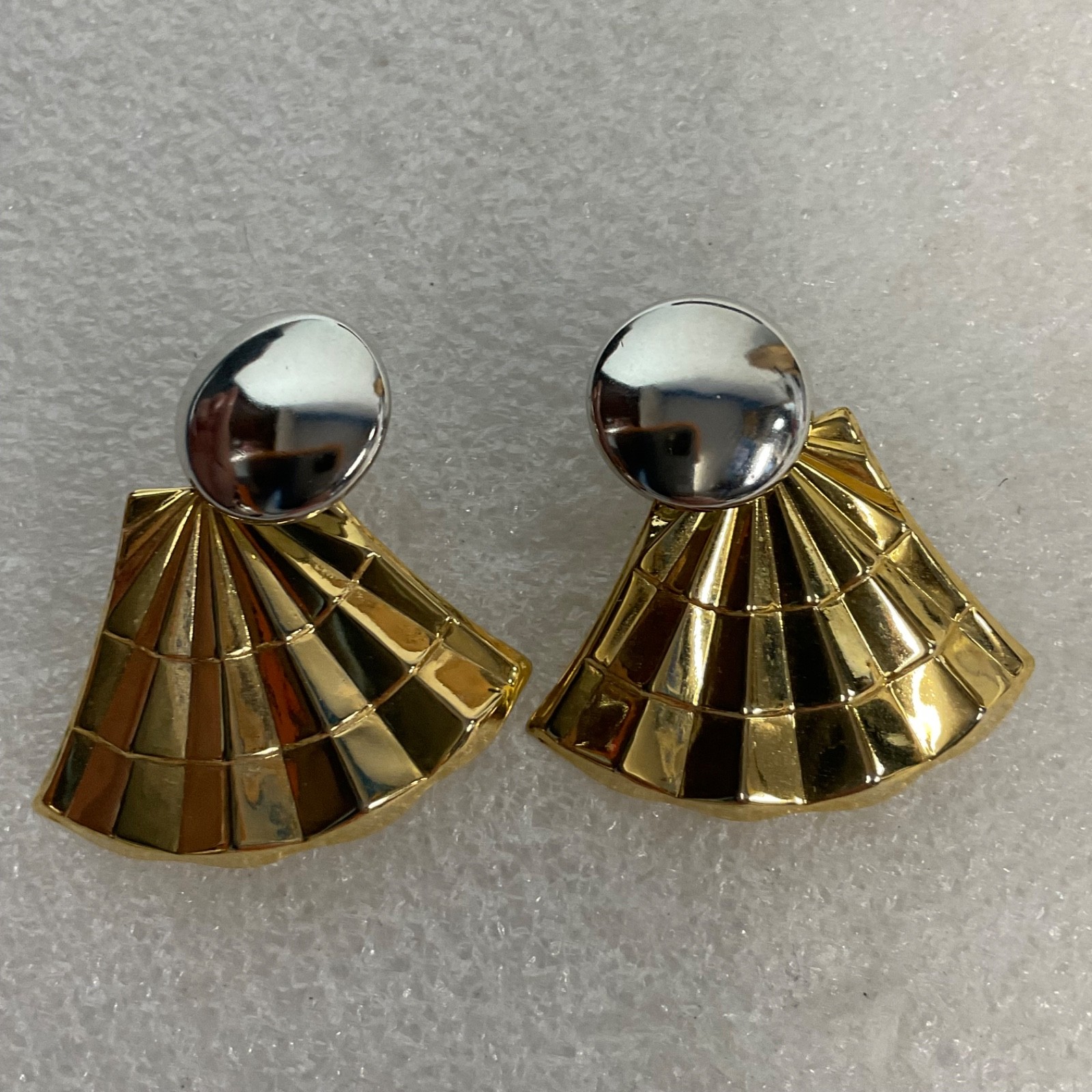 Vintage Gold Silver Tone Fan Earrings Geometric Statement Post Studs 8.24g 1.5in - Image 8