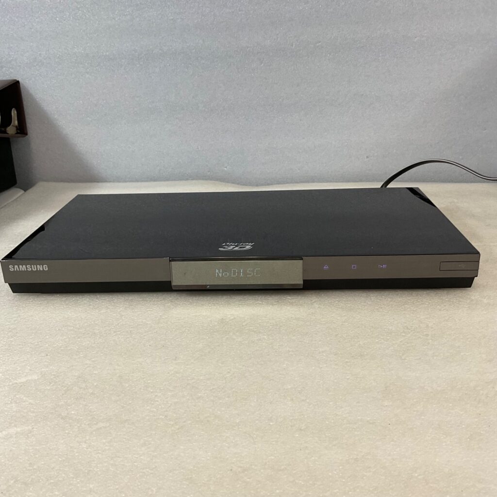 Samsung BD-C6800 3D Blu-ray Disc Player HDMI 7.1 Audio No Remote - Image 1