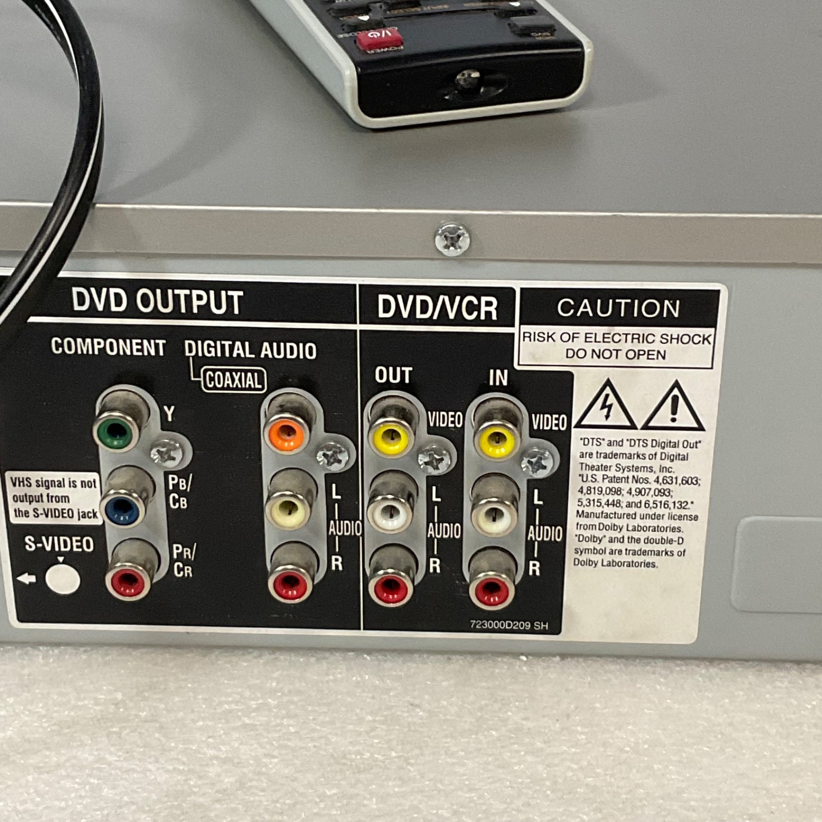 Toshiba SD-KV550SU DVD VCR Combo With Remote For Parts Not Working - Image 8