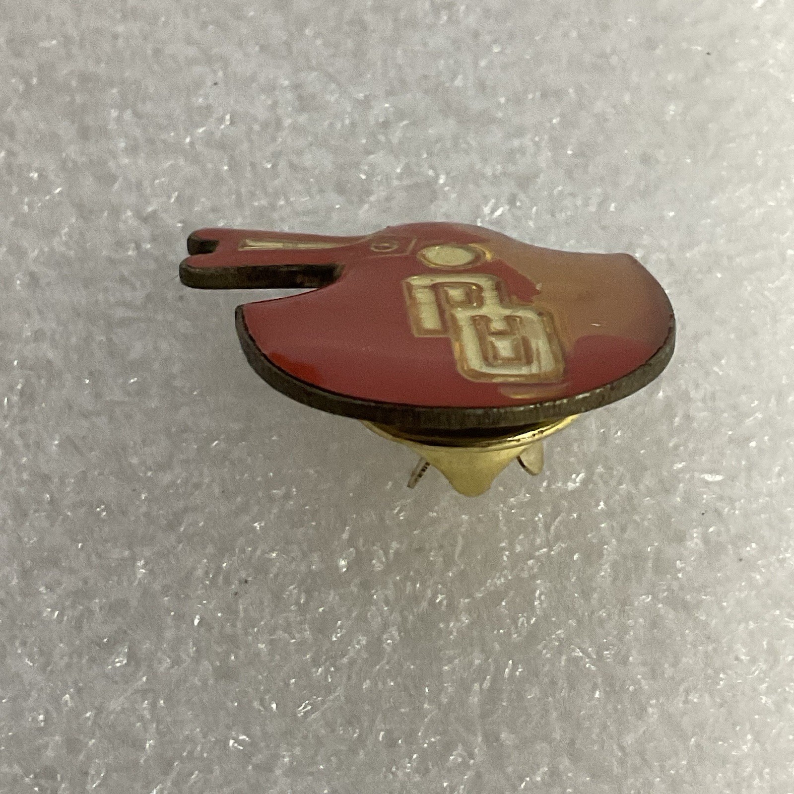 Oklahoma Sooners Football Helmet Pin Red Enamel Metal NCAA Collectible - Image 7