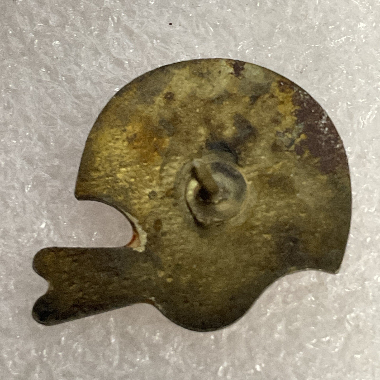Vintage Oklahoma Sooners Football Helmet Pin Metal Enamel NCAA OU Lapel Badge - Image 2