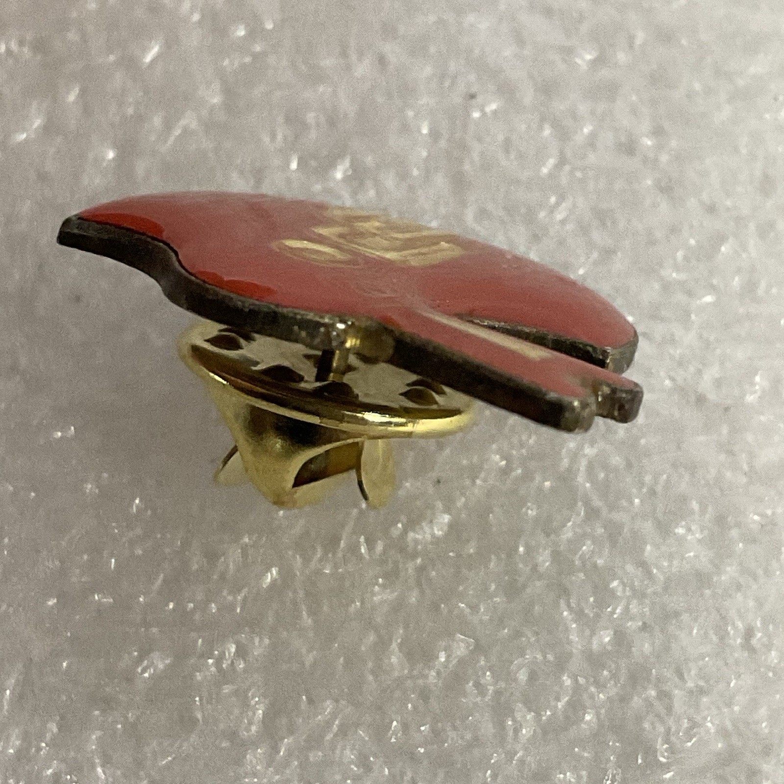Vintage Oklahoma Sooners Football Helmet Pin Red Enamel NCAA Collectible OU - Image 8