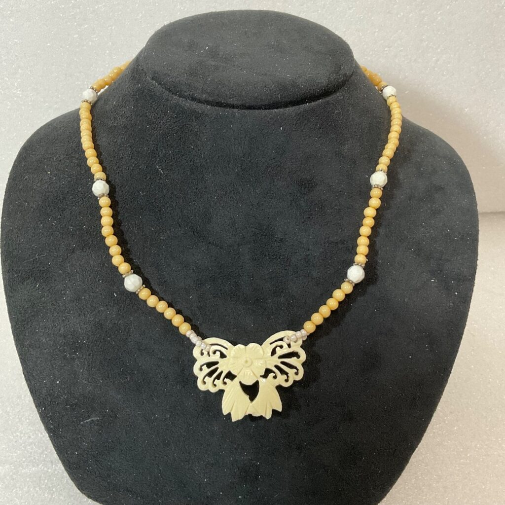 17in Yellow Beaded Necklace Carved Floral Pendant Adjustable Chain Boho Jewelry - Image 1