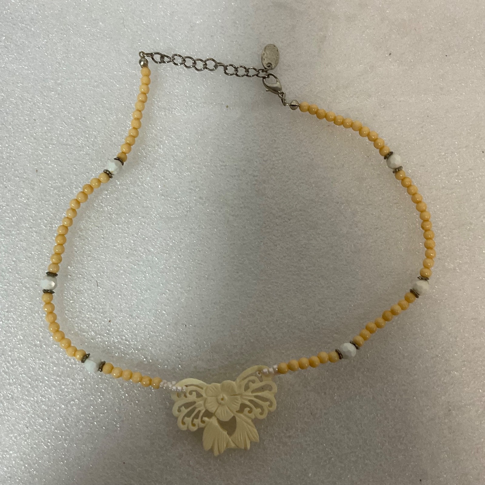 17in Yellow Beaded Necklace Carved Floral Pendant Adjustable Chain Boho Jewelry - Image 8