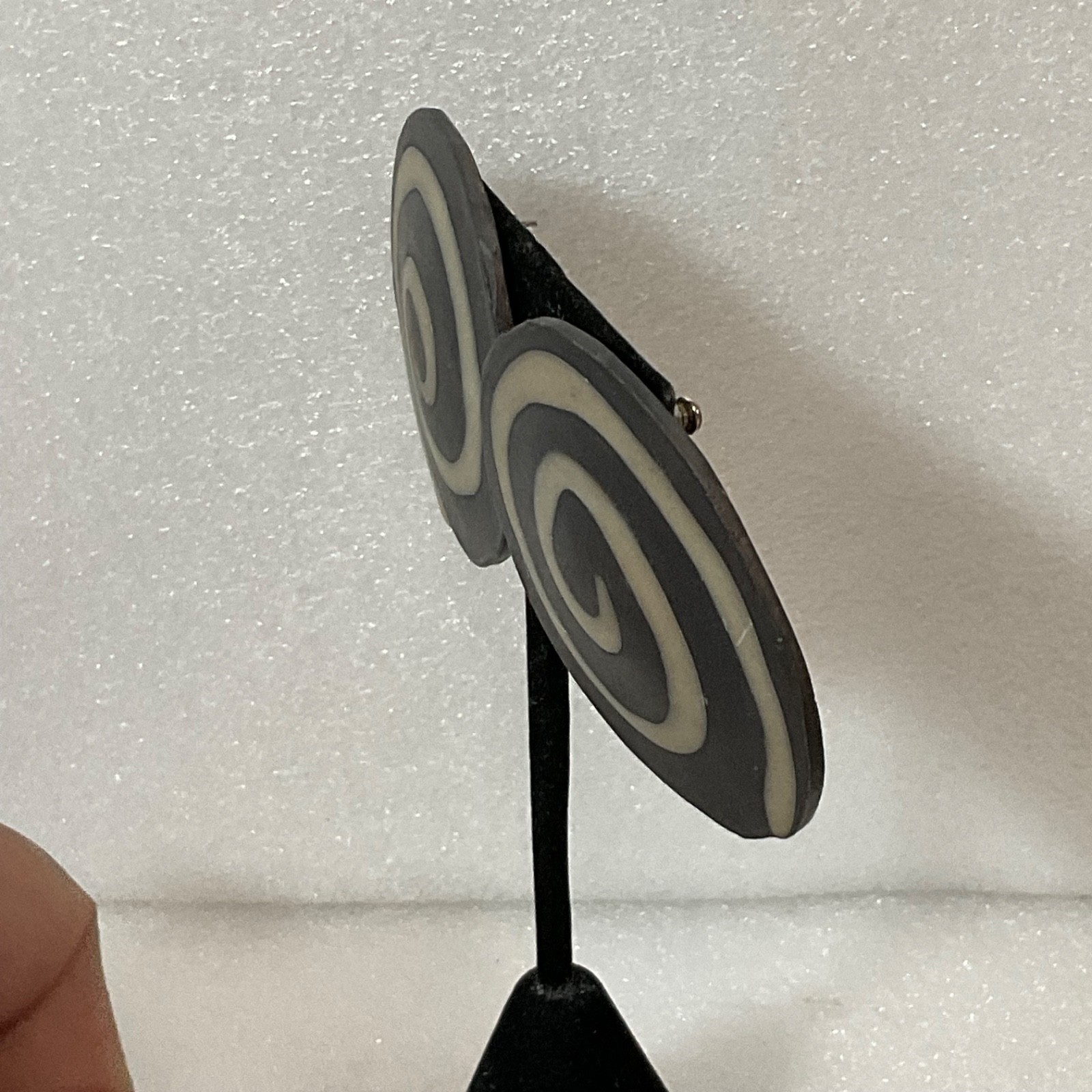Vintage 1988 Three Girls Black White Spiral Round Earrings Signed Retro Post 2in - Image 2