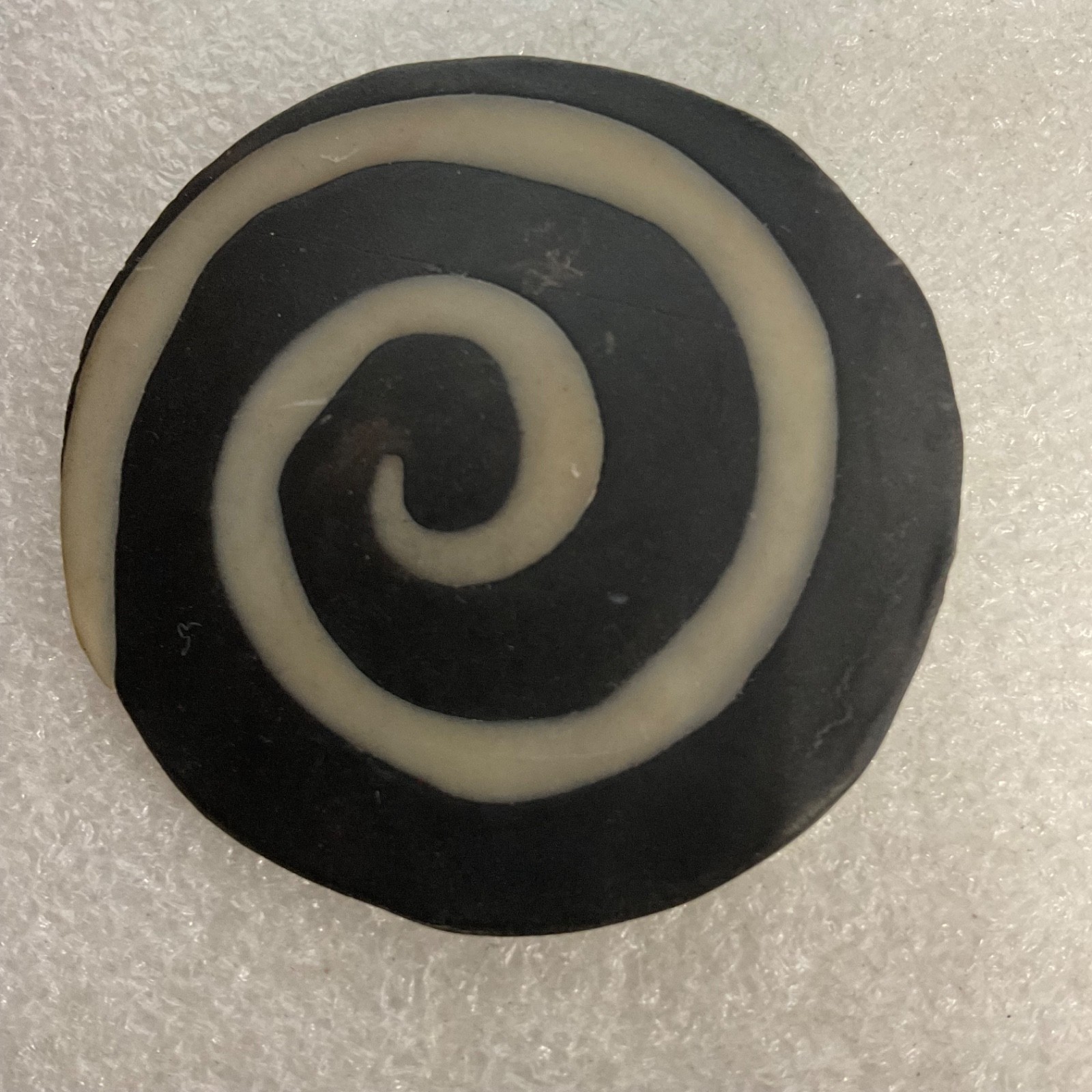 Vintage 1988 Three Girls Black White Spiral Round Earrings Signed Retro Post 2in - Image 9