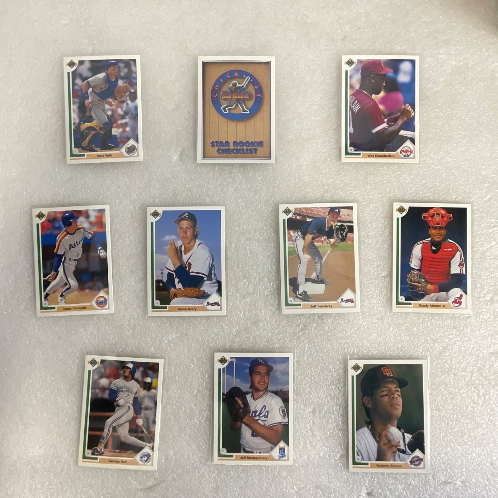 1991 Upper Deck Baseball 10 Card Lot Roberto Alomar Steve Avery George Bell - Image 1