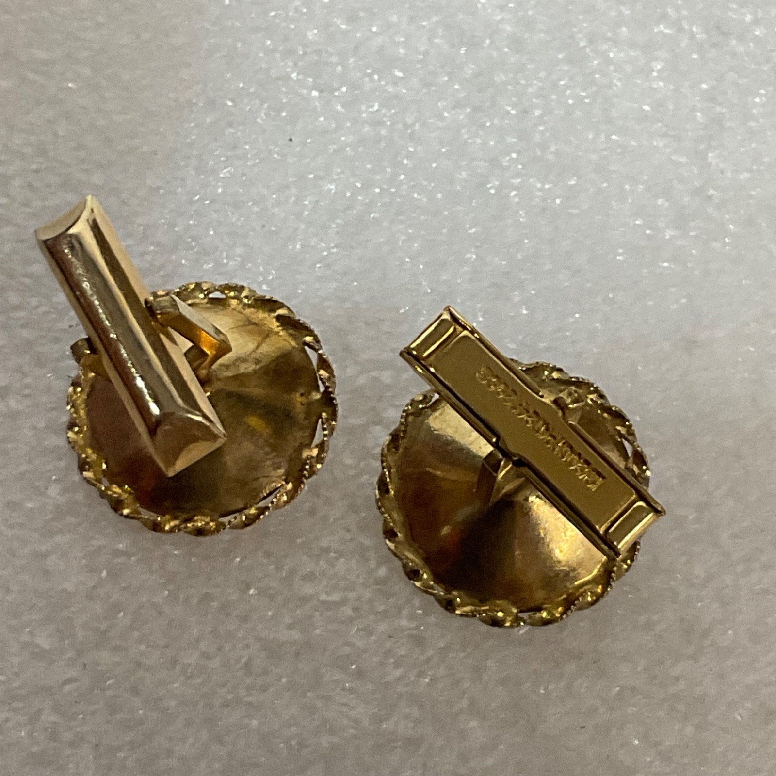 Vintage Gold Tone Cufflinks with Faux Pearl Center 7.27g Classic Formal Jewelry - Image 5