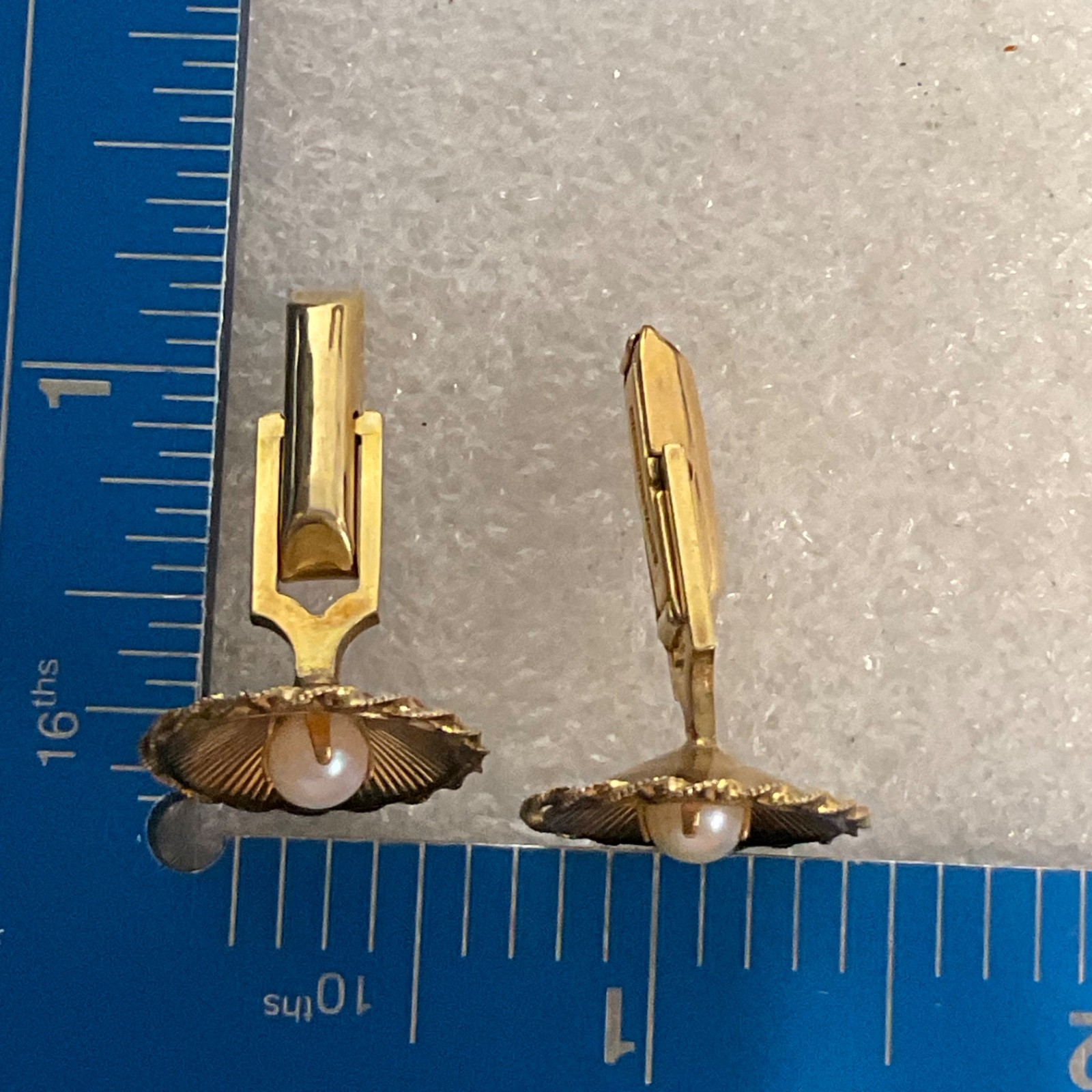 Vintage Gold Tone Cufflinks with Faux Pearl Center 7.27g Classic Formal Jewelry - Image 12