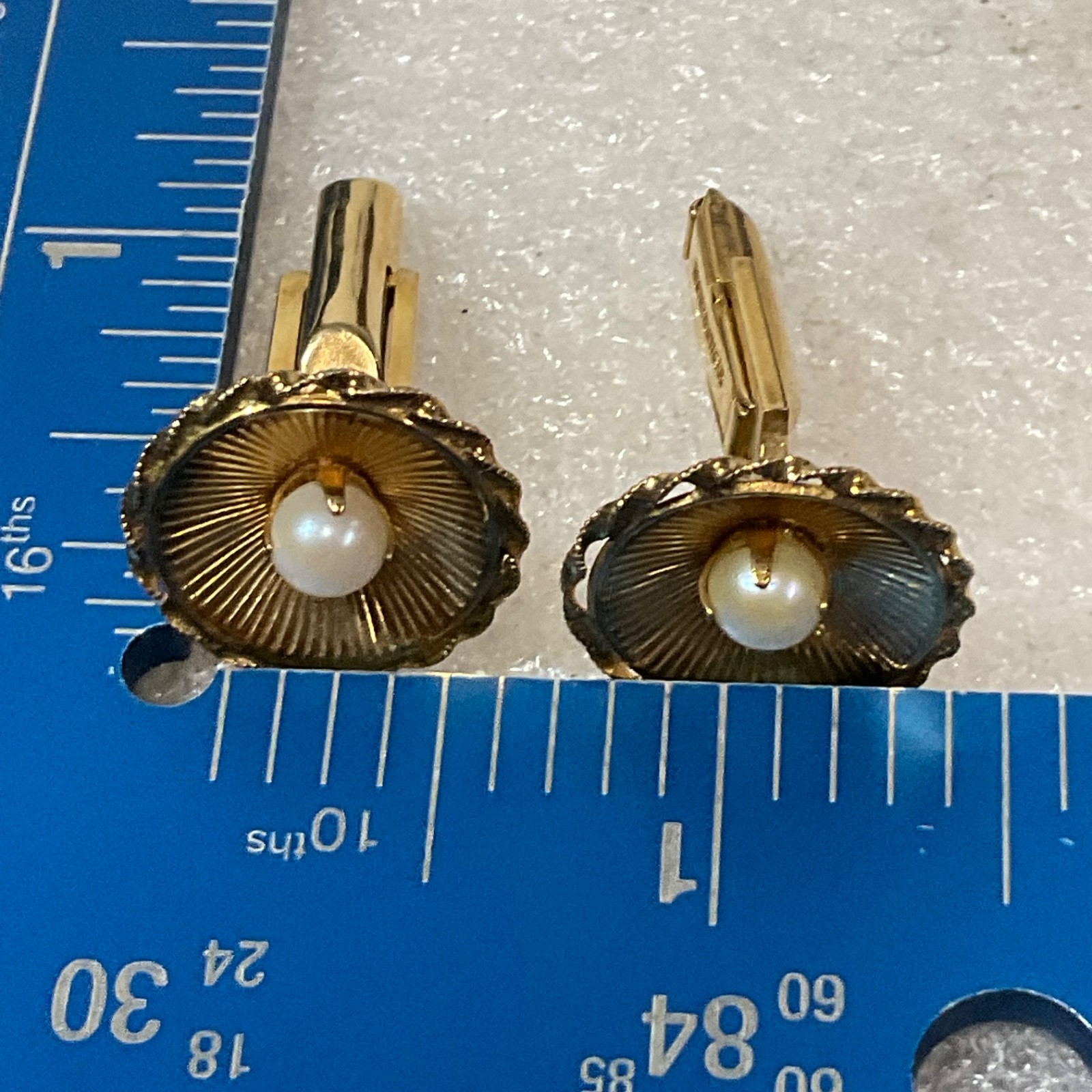 Vintage Gold Tone Cufflinks with Faux Pearl Center 7.27g Classic Formal Jewelry - Image 11