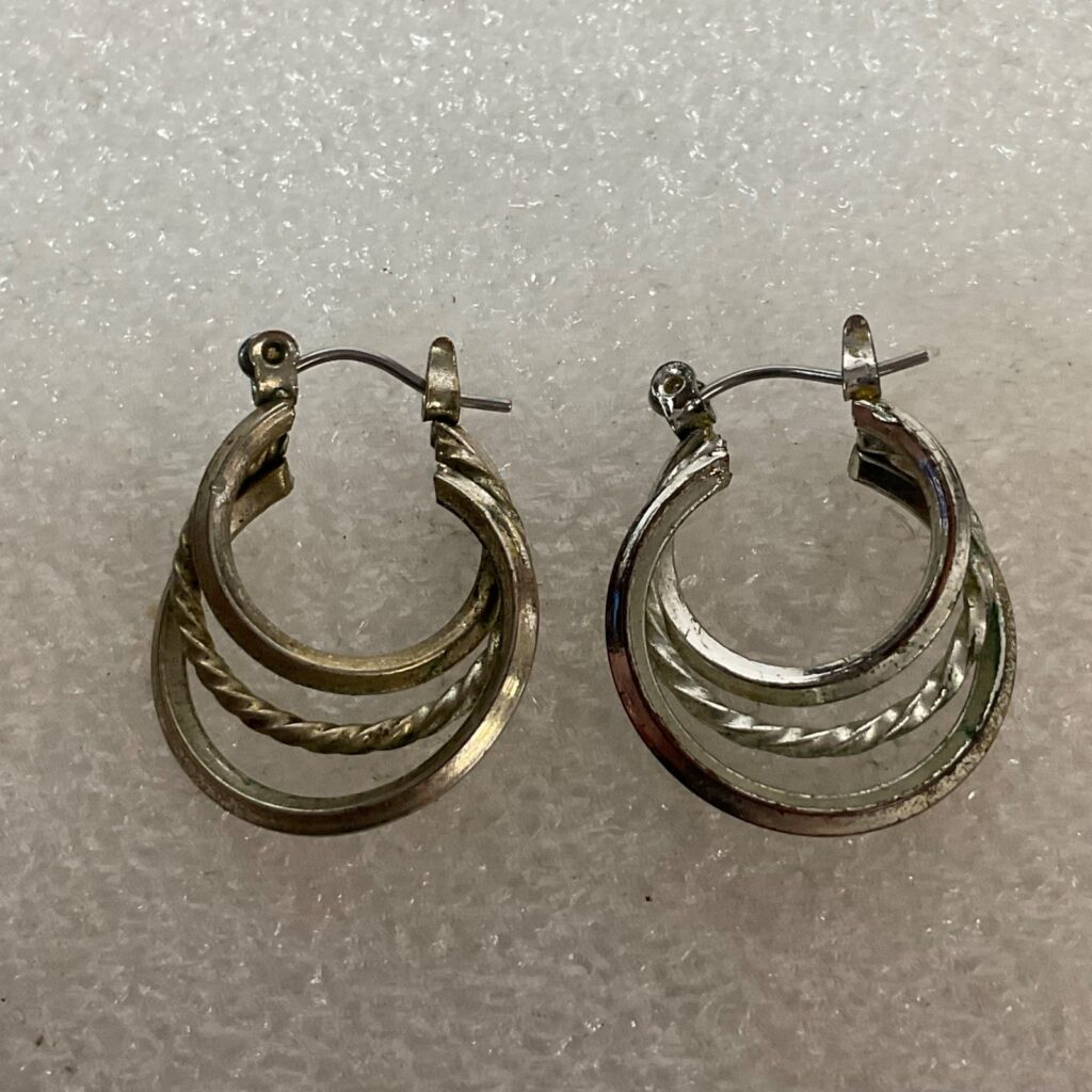 Vintage Silver Tone Hoop Earrings 1in 4.3g Triple Layer Braided Design Jewelry - Image 1