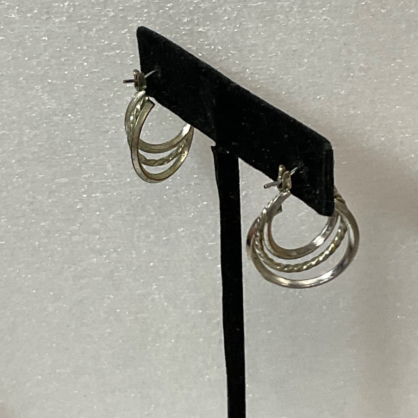 Vintage Silver Tone Hoop Earrings 1in 4.3g Triple Layer Braided Design Jewelry - Image 13
