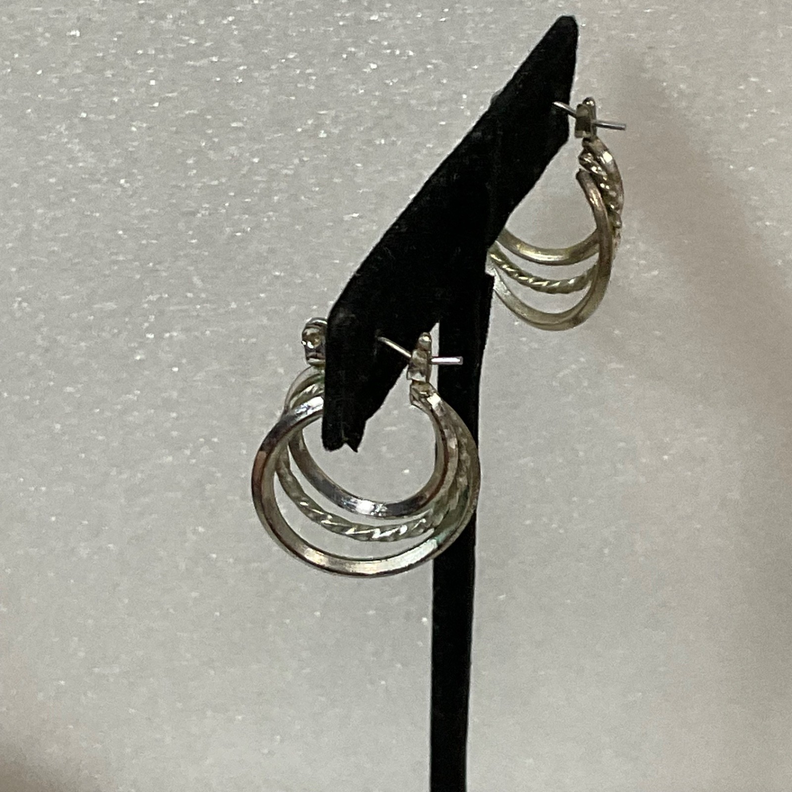 Vintage Silver Tone Hoop Earrings 1in 4.3g Triple Layer Braided Design Jewelry - Image 11