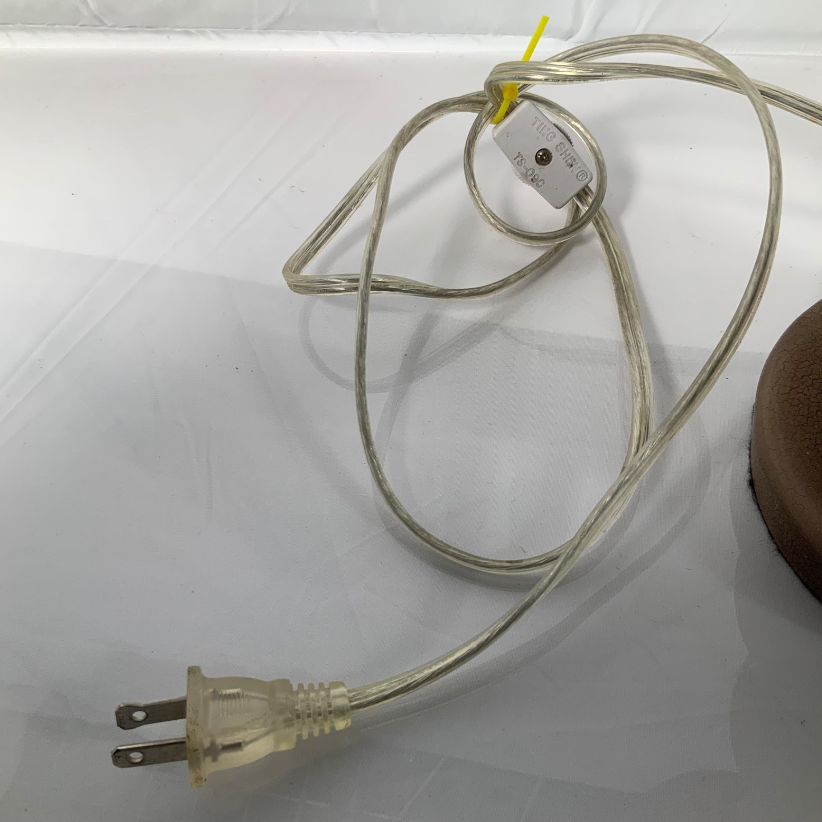La Candela Brown Crackle Finish Table Lamp Base 19 in Tested Working - Image 5