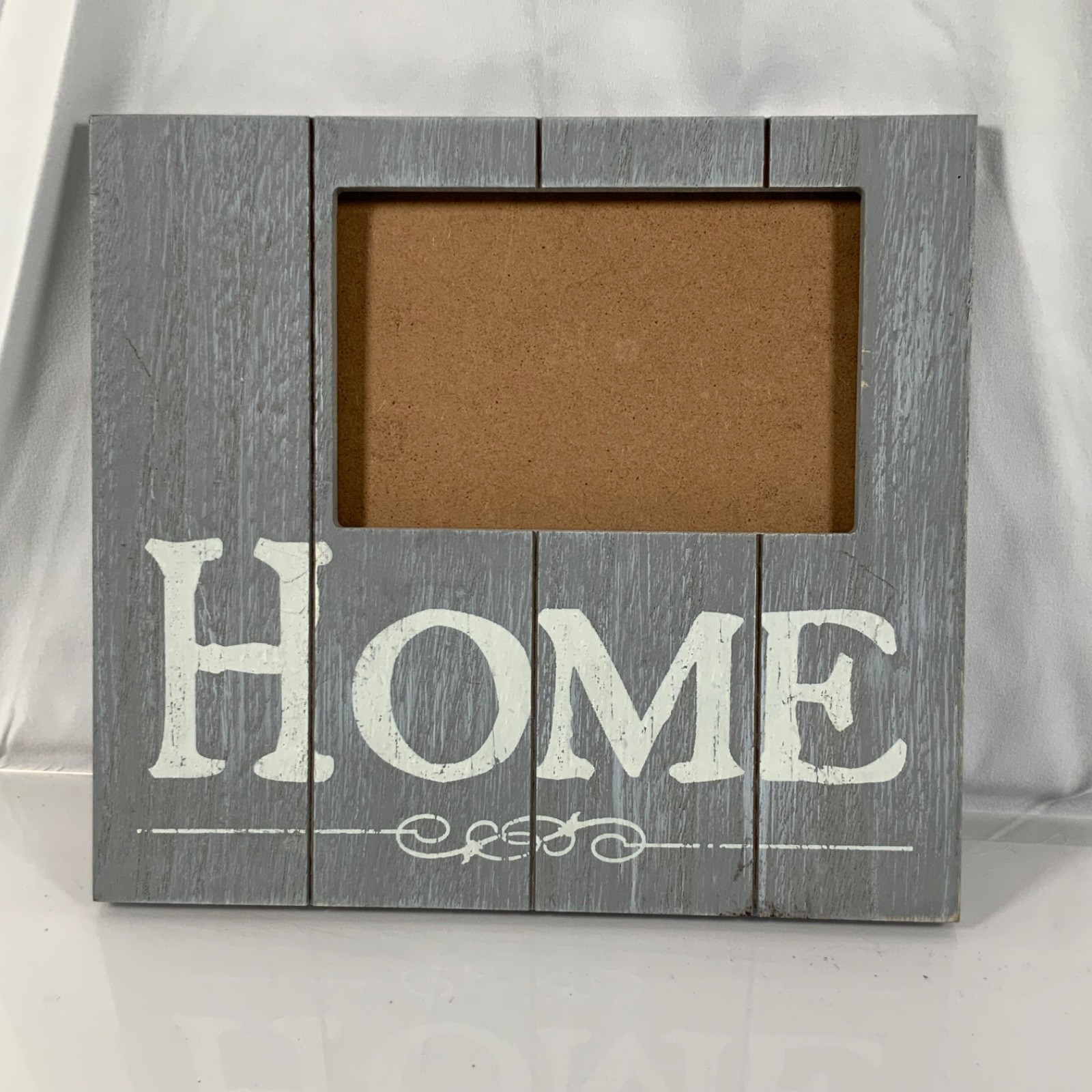 Prinz HOME Gray Distressed 4 x 6 Picture Frame Tabletop Wall Hanging - Image 1