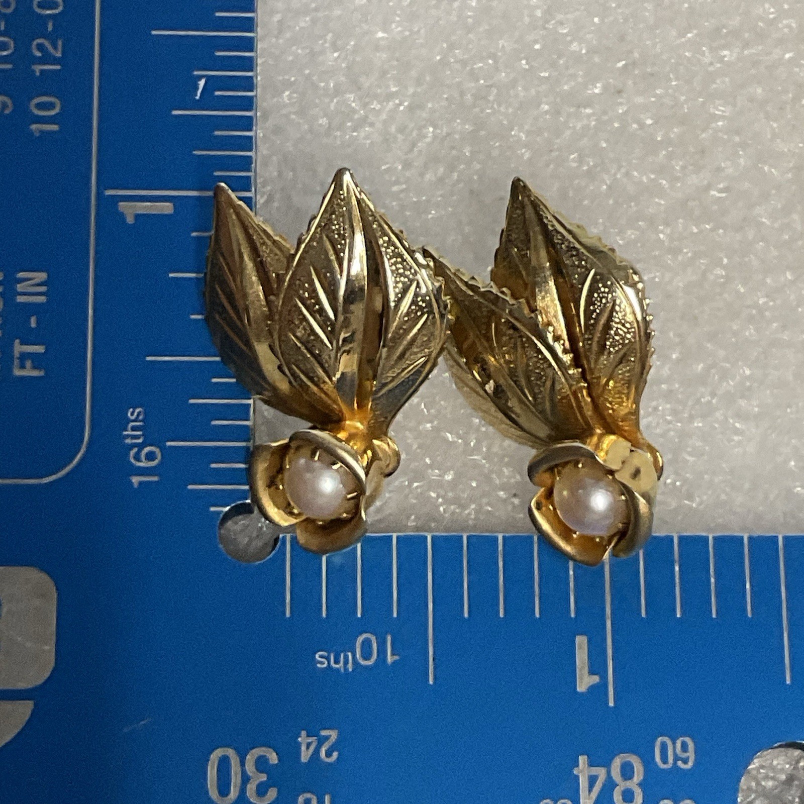 Vintage Gold Tone Leaf Clip On Earrings with Faux Pearl Floral Accents - Image 13