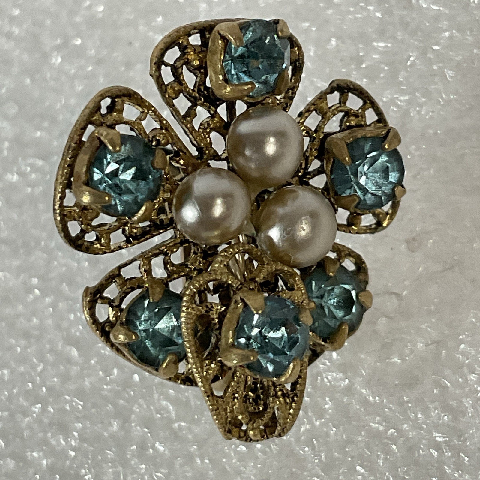 Vintage Czech Blue Rhinestone Pearl Gold Tone Screw Back Clip-On Earrings - Image 4