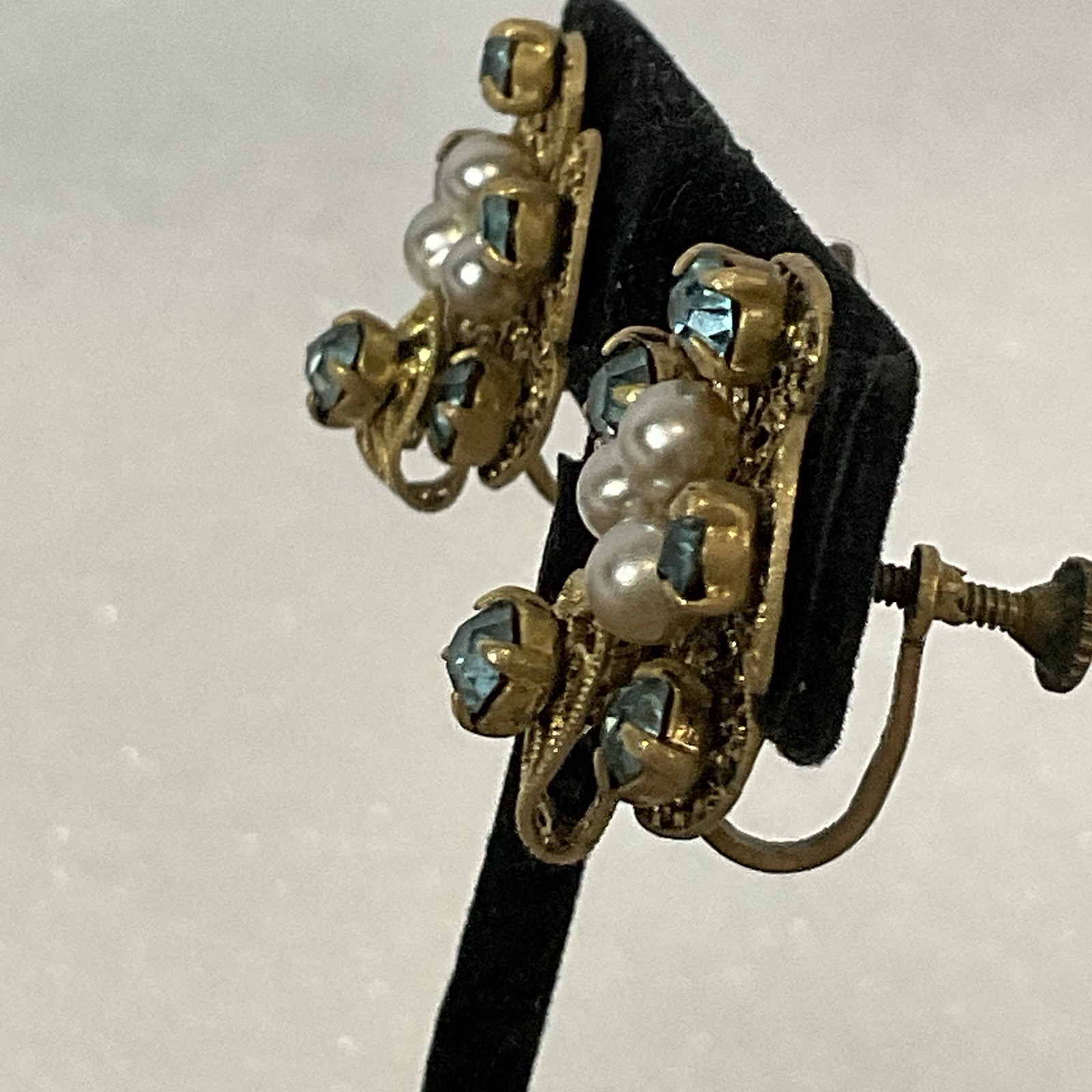 Vintage Czech Blue Rhinestone Pearl Gold Tone Screw Back Clip-On Earrings - Image 12