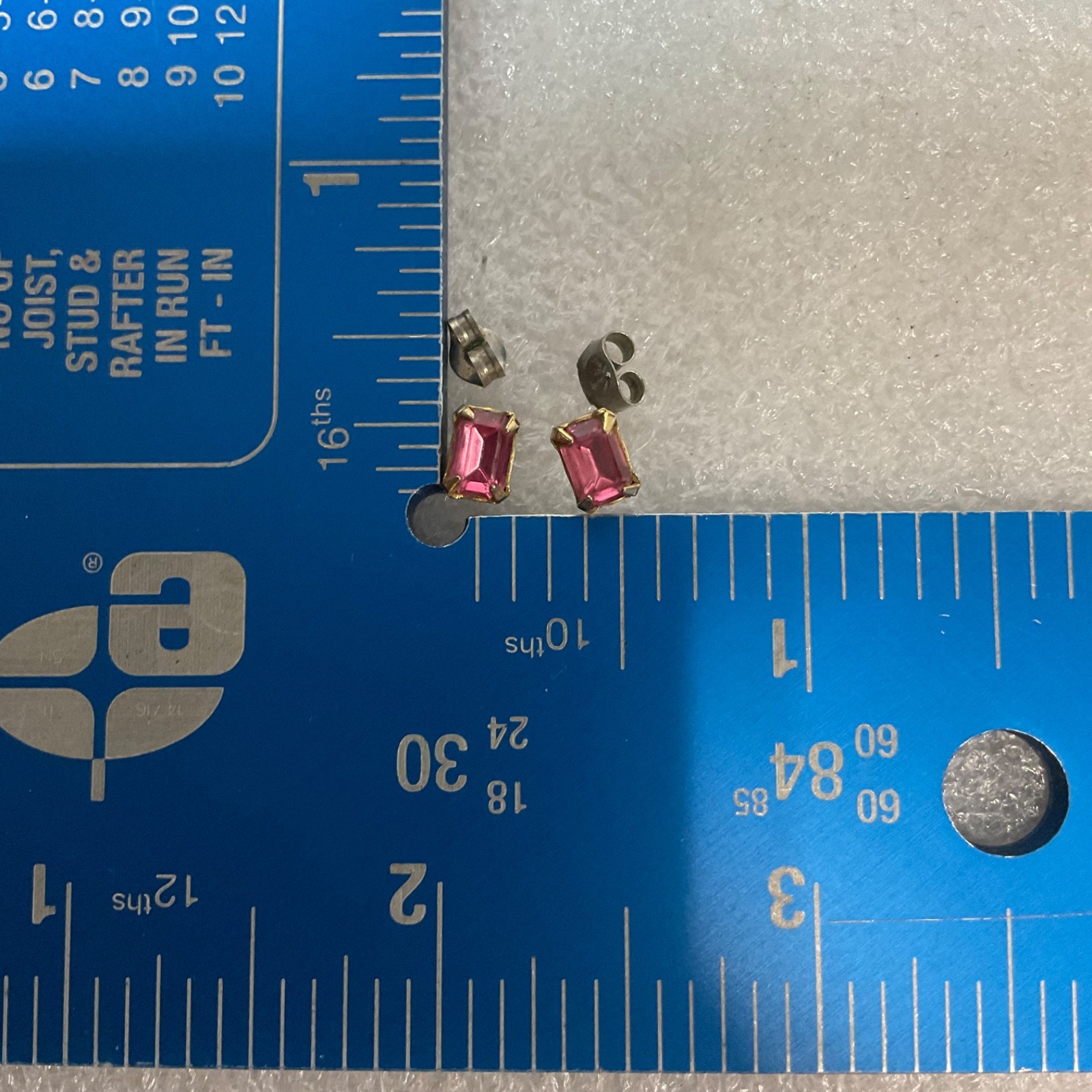 Vintage Pink Emerald Cut Crystal Stud Earrings Gold Tone Post 0.83g Small Jewelr - Image 8