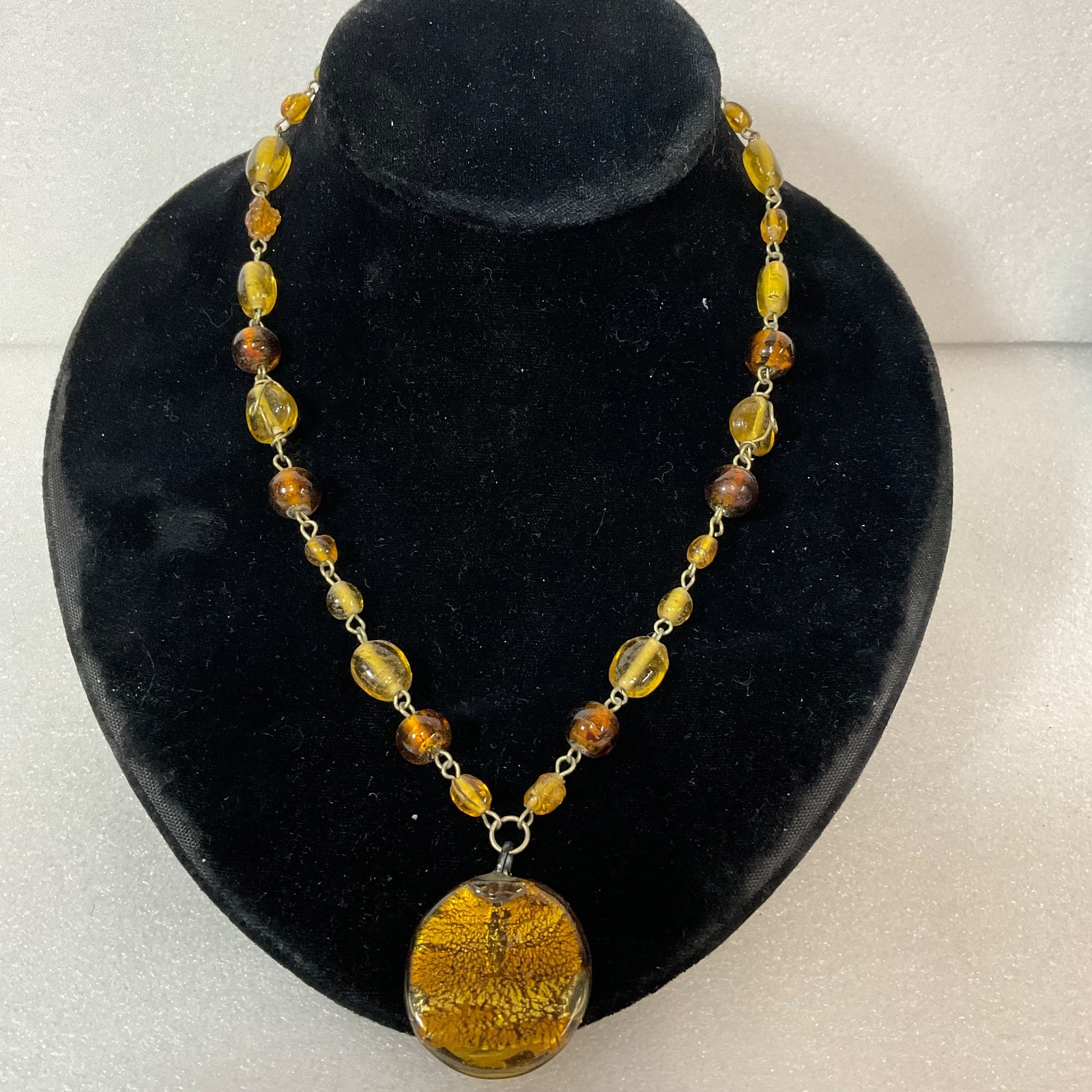 18in Amber Tone Glass Bead Necklace with Round Pendant Vintage Boho Jewelry - Image 8