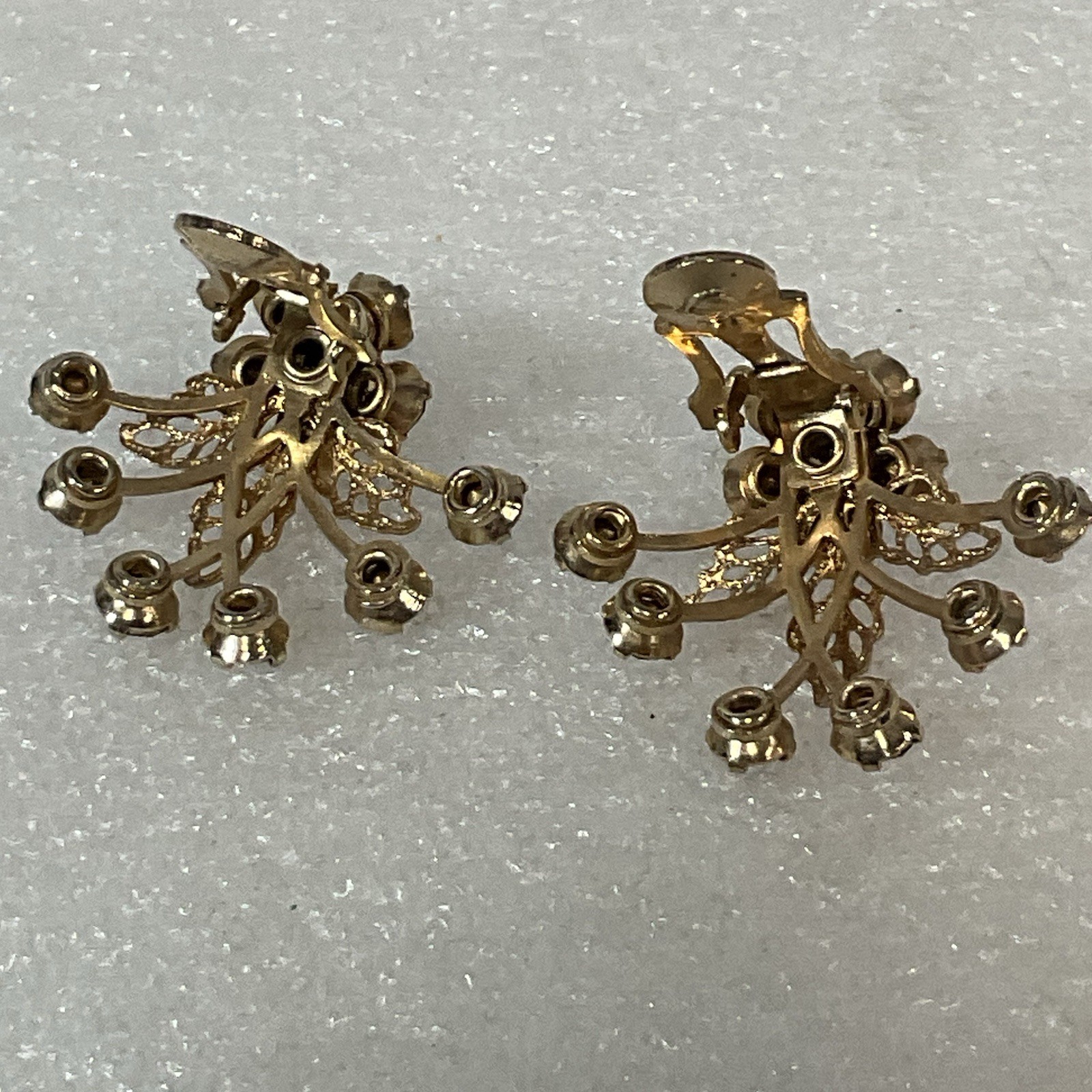 Vintage Purple Rhinestone Floral Cluster Clip-On Earrings Gold Tone - Image 4