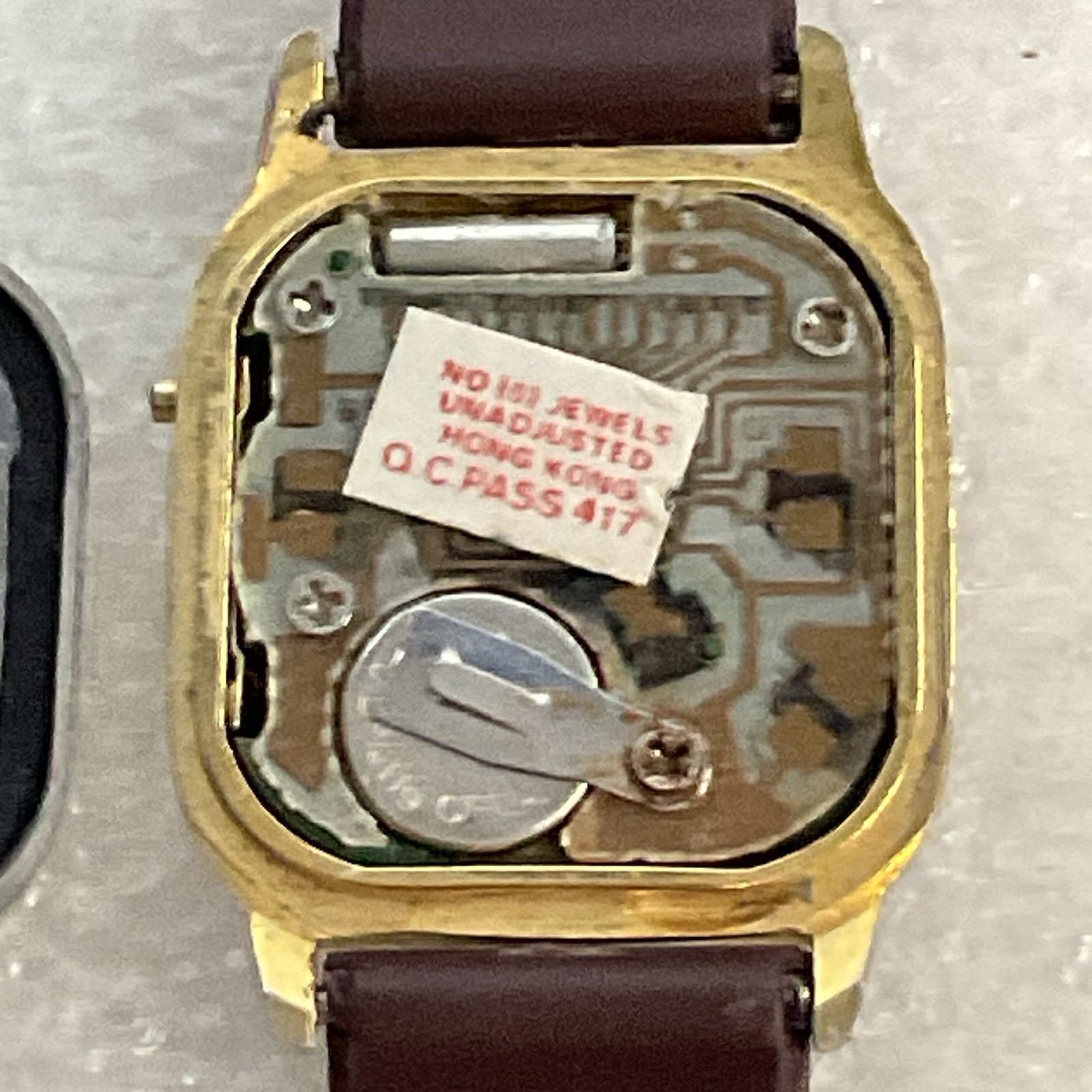 Vintage Timex Quartz TCell Ladies Watch Tested Scratched Face - Image 9
