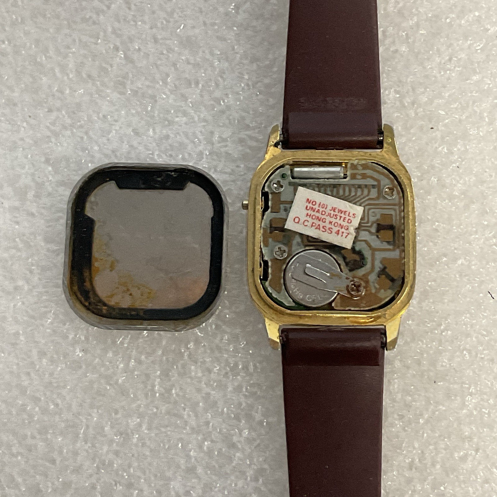 Vintage Timex Quartz TCell Ladies Watch Tested Scratched Face - Image 10